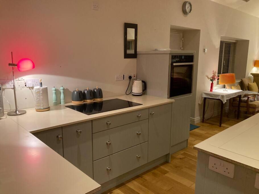 2 Quay Road, Killala. Stunning Sea Front Cottage Экстерьер фото